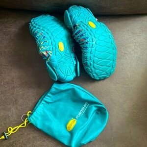 Furoshiki Vibram Wrapping Japanese Shoes.